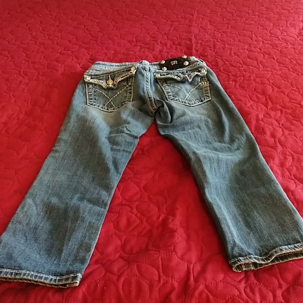 Miss me cropped capris